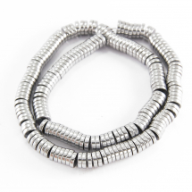 Намистини Синтетичний Гематит, Немагнітний, На нитках, Круглі Плоскі, Колір: Срібло, Діаметр: 8 мм, Товщина 2 мм, Отвір 1мм, близько 190шт / 38см / нитка, (13WB11296)