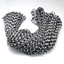 Sznurek Paracord Poliester i Spandex 7-Żyłowy Paskowany, do Robienia Bransoletek, Czarno-Biały, 4mm, 100m (13WB32240)