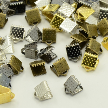 Концевики Затискачі для Стрічок, Залізні, Колір: Мікс, Розмір: 6х6х5мм, Отвір 2мм, (2WB29409)