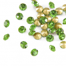 Dżety Cyrkonie Rivoli Szklane Stożkowe, Klasa A, Perydot, 6.2mm, 50szt (2WB30616)