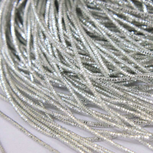 Bajorek do Haftu Truncal 4 Grani Miedź 0.7mm Kolor: Srebrny 580сm/10g (13WB16675)