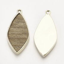 Кулон Сплав і Дерево Незабарвлене, Колір: Золото, Розмір: 35x16.5x3мм, Отвір 1.8мм, (13WB18524)