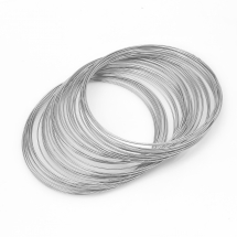 Drut Pamięciowy do Bransoletek, Stalowy, Kolor: Platyna, 50x0.6mm, 50żeberek (13WB21612)