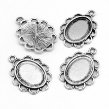 Oprawa Wisiorek pod Kaboszon Owalny Stop Metalowy 29x20x2mm Wewnątrz 18x13mm Kolor: Antyczne Srebro 4szt (13WB21617)