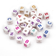 Намистини Акрилові Кубики, Колір: Мікс, Розмір: 10х10х10мм, Отвір 3мм, близько 27шт/25г, (13WB24839)