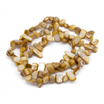 Koraliki Masa Perłowa Rzeki Samorodek, Barwione, Jasnobrązowe, 25x14x7mm, Otwór 1mm, 96szt/80cm/sznur (13WB18874)