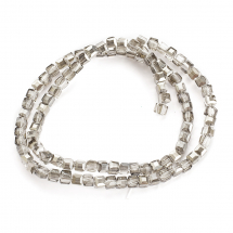 Намистини Скло, Кришталь, Куб, Прозорі, Колір: Світло-сірий, Розмір: 2х2х2мм, Отв-ие: 1мм, близько 88шт / 18см / нитка, (13WB17630)