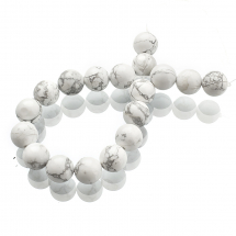 Намистини Натуральний Говлит, На нитках, Круглі, Колір: Білий, Розмір: 10мм, Отвір 1мм, близько 17шт / 17см / нитка, (14WB7781)