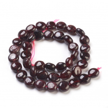 Korale Naturalny Kamień Granat Galtowany Samorodek, 6~13x5~10x4~7mm, Otwór 0.8mm, około 39szt/38cm/nić (13WB26745)