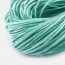 Sznurek Bawełna Woskowana 1.5mm Kolor: Akwamaryn 60-65m/wiązka (5WB4433)